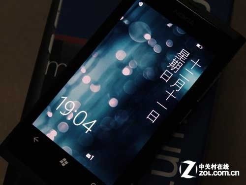 2011年最后一款旗舰诺基亚Lumia800评测