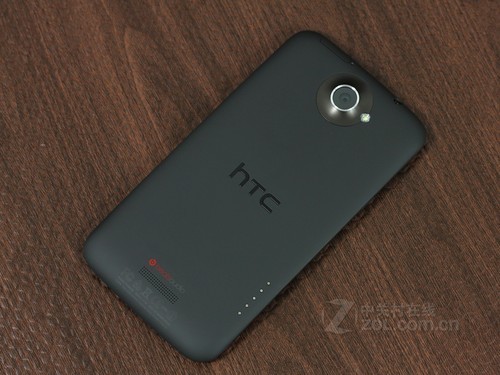 HTC One X 黑色 背面图 